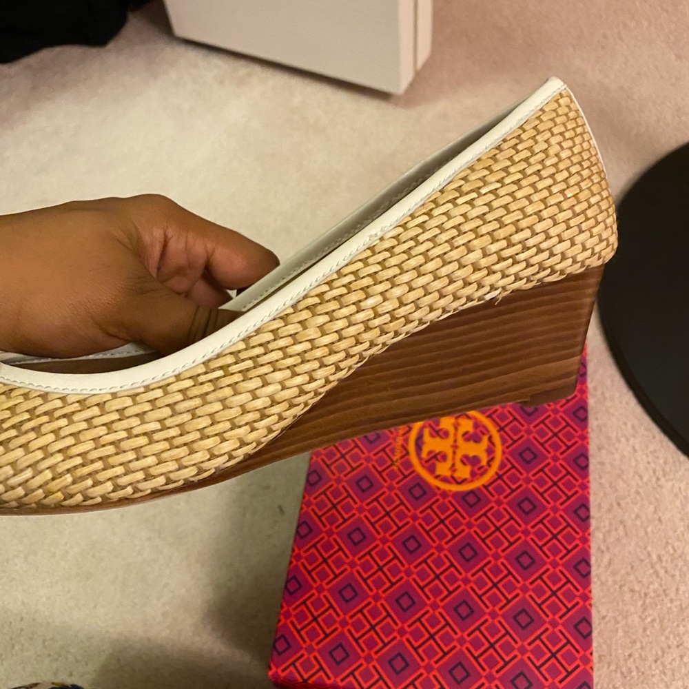 Tory Burch brand new Wedges - Picture 3 of 4